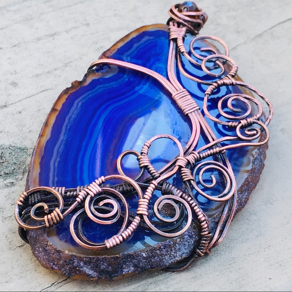 Druzy purple agate geode wirewrap pendant necklace - Picture 3 of 8